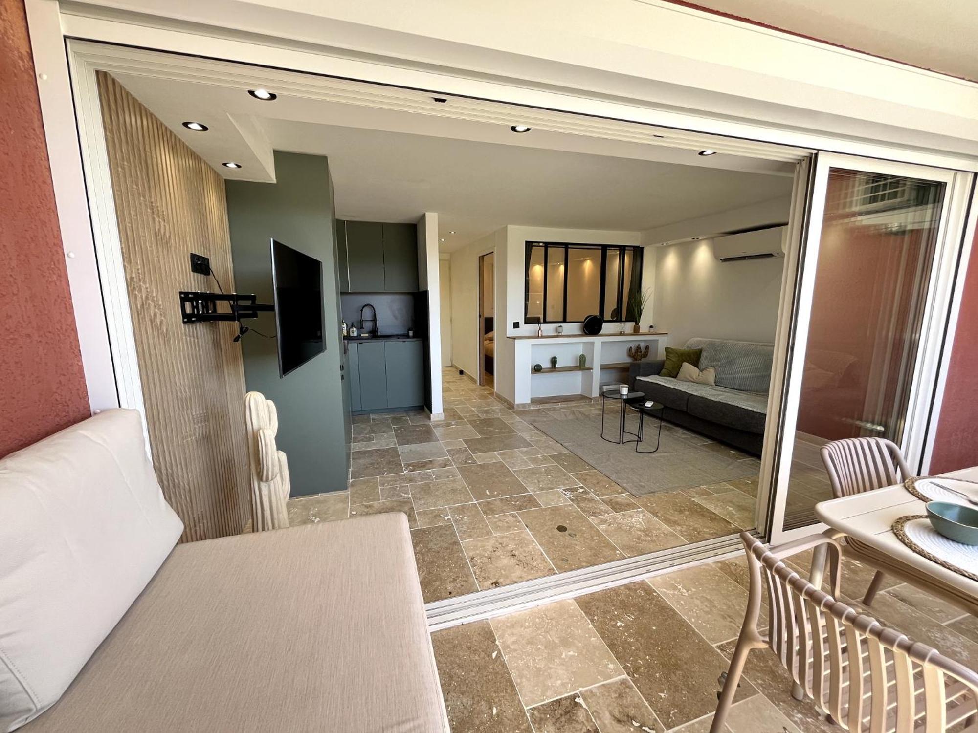 Appartement Le Sable Doux à Cogolin Extérieur photo